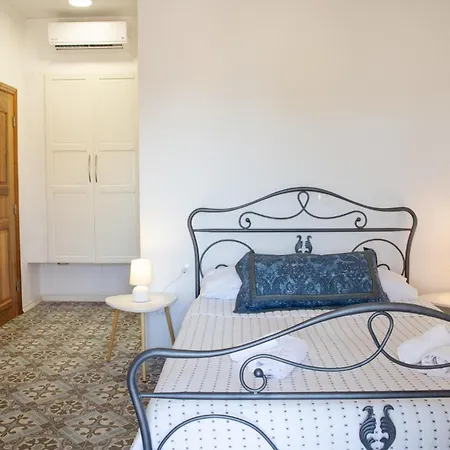 Belvedere Private Luxury Chalki Town